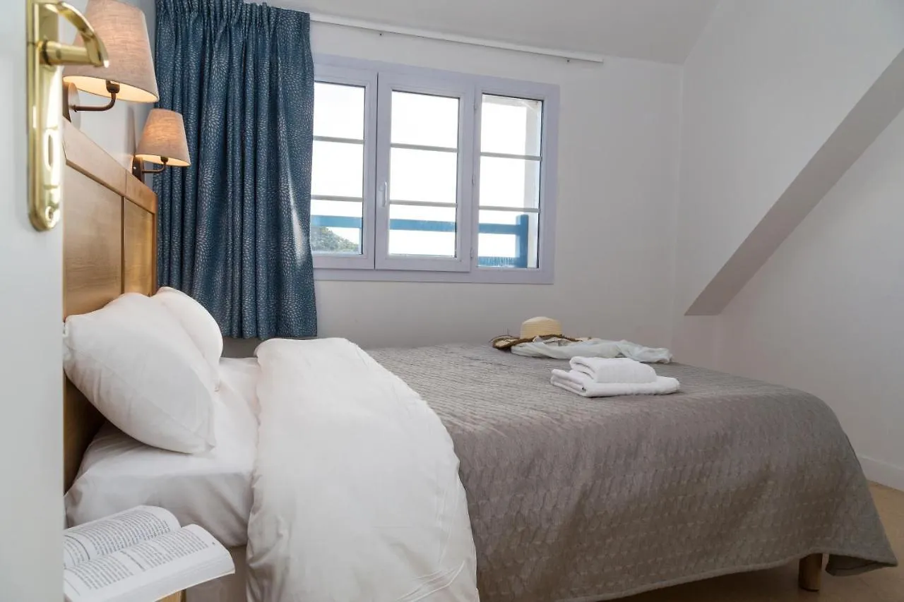 Résidence Odalys Les Bains Trégastel Aparthotel
